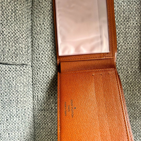 Louis Vuitton Monogram Wallet - Picture 8 of 10